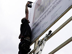 Bauschild Bauschilder Aufsteller Montage Beschriftung Baustelle Digitaldruck fedor reklame muenchen kempten