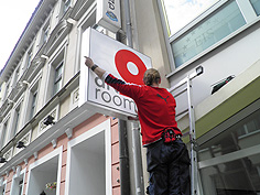 led leuchtschild leuchtreklame nasenschild digitaldruck fedor reklame muenchen kempten